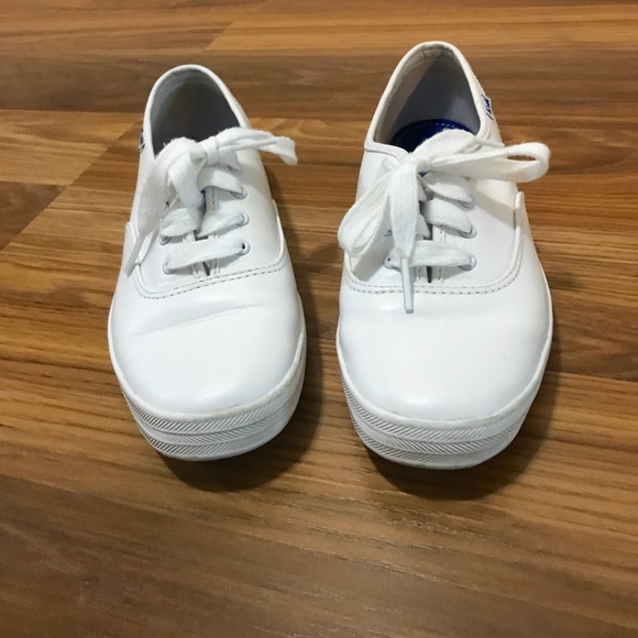 white keds size 7